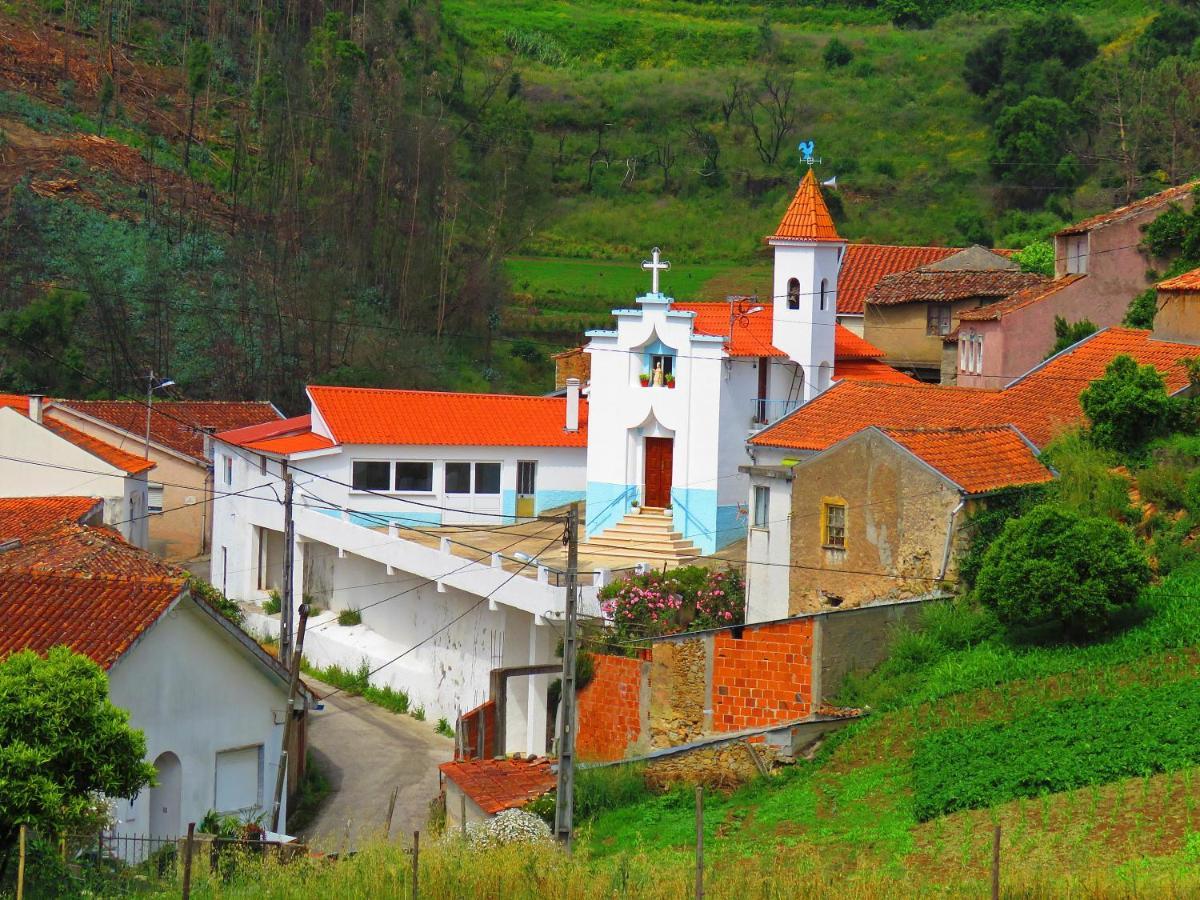 Casa Eira Do Povo 1 Guest House Vale de Colmeias Luaran gambar